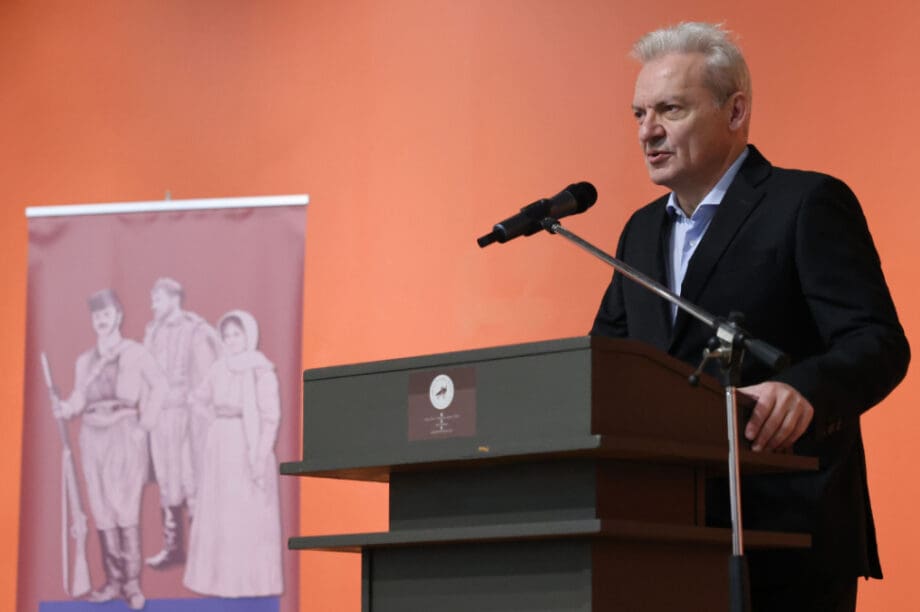 Καλοκαιρινός Ο Δήμαρχος Ηρακλείου στα εγκαίνια της έκθεσης «Πολιτική και Κοινωνία στην Κρητική Πολιτεία 1898-1913»