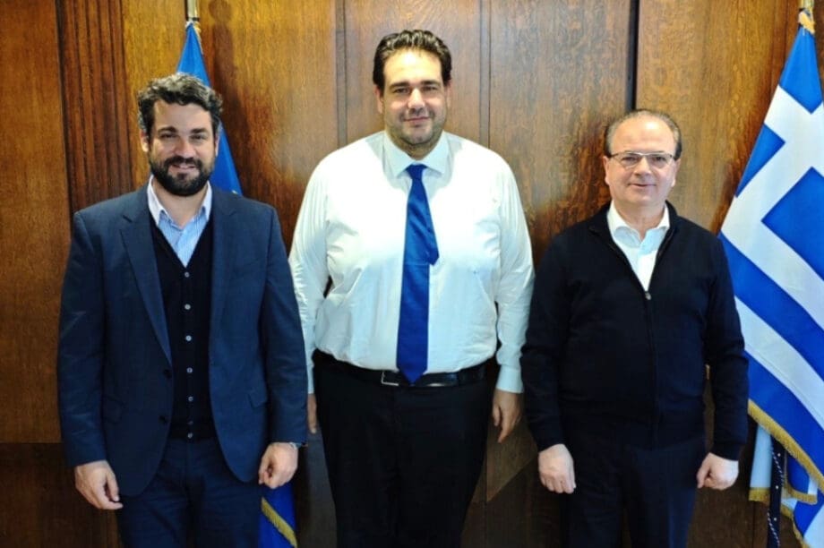 Συνάντηση Σημανδηράκη με τον υπουργό Εσωτερικών