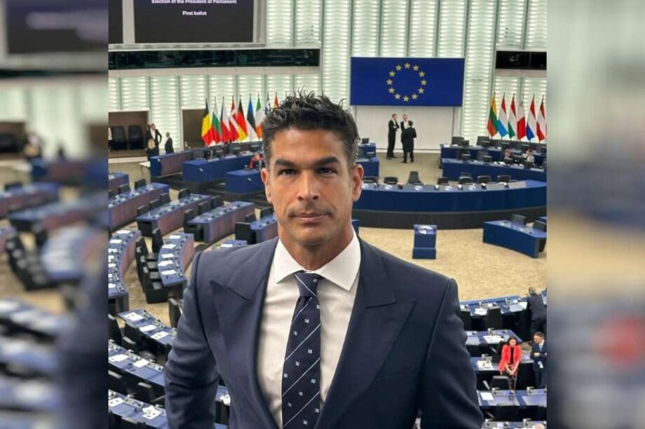 Νίκος Αναδιώτης