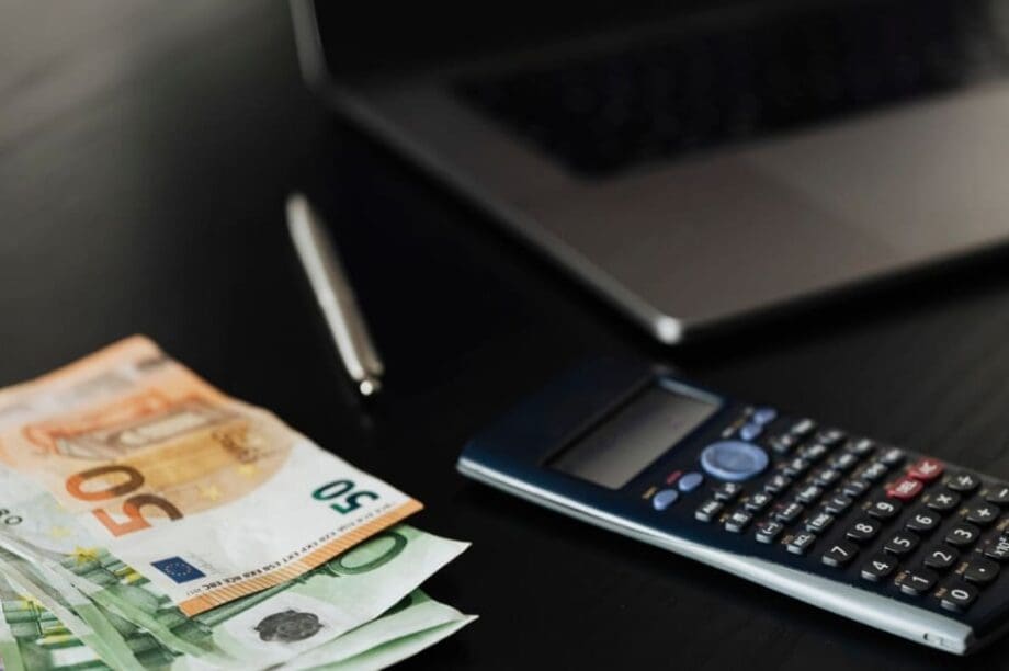 ΧΡΗΜΑΤΑ ΕΥΡΩ ΚΟΜΠΙΟΥΤΕΡΑΚΙ