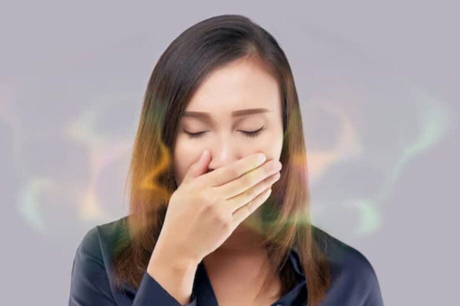 στόμα κακοσμία