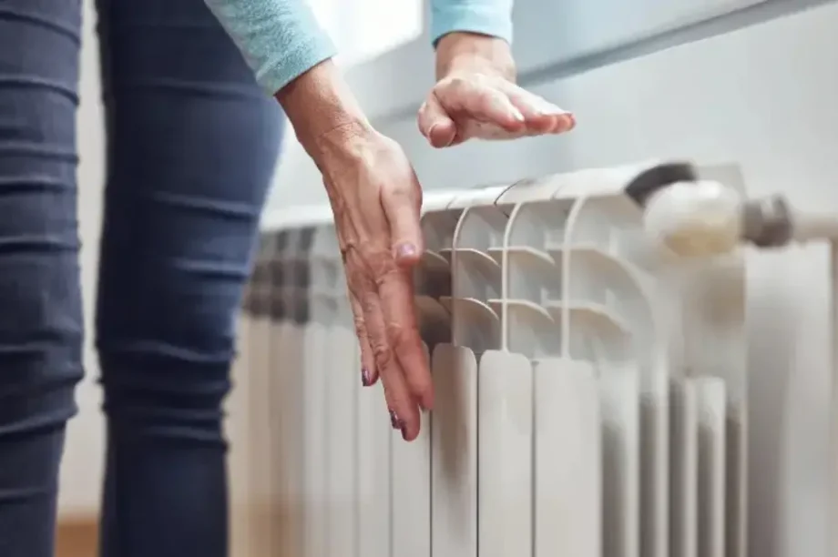 καλοριφερ θέρμανση ώρες