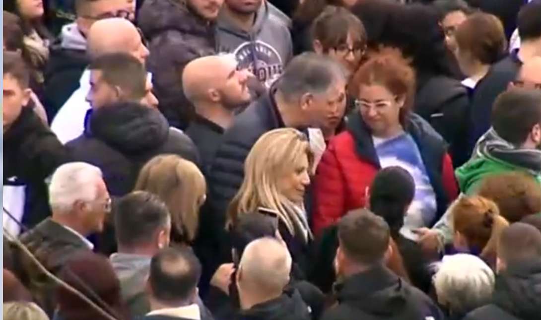 Μαρία Καρυστιανού Οι συγγενείς θυμάτων των Τεμπών προχώρησαν σε συμπληρωματική μήνυση κατά του εφέτη ανακριτή