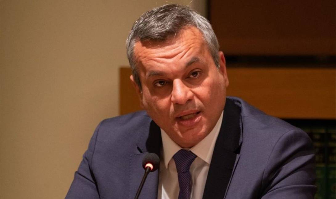 Χάρης Μαμουλάκης