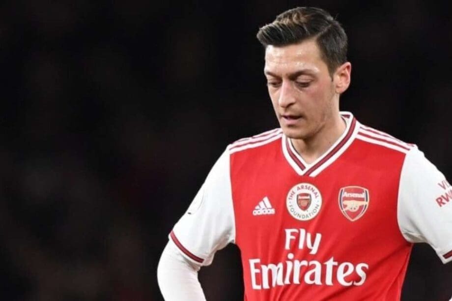 Μεσούτ Οζίλ