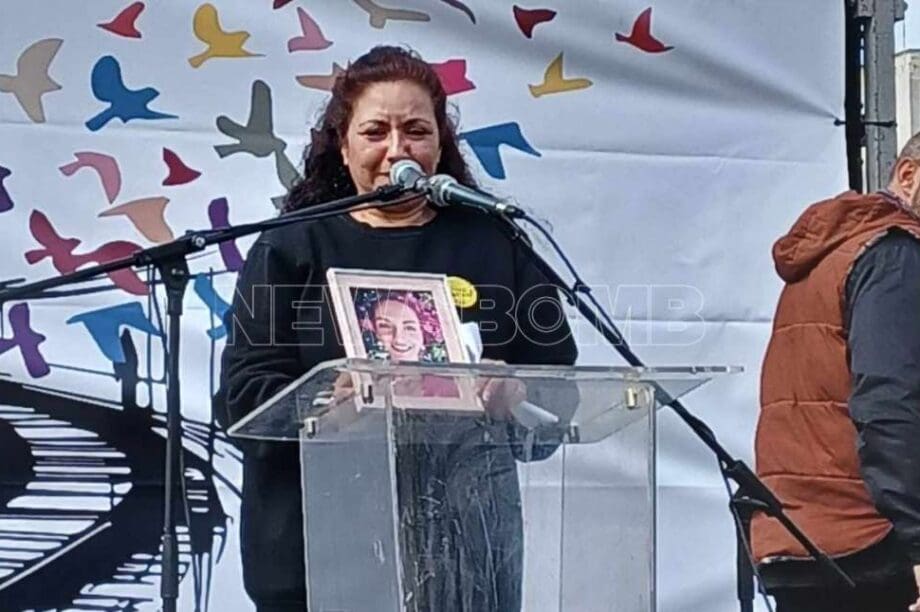 μητέρα της Κυριακής Γρίβα