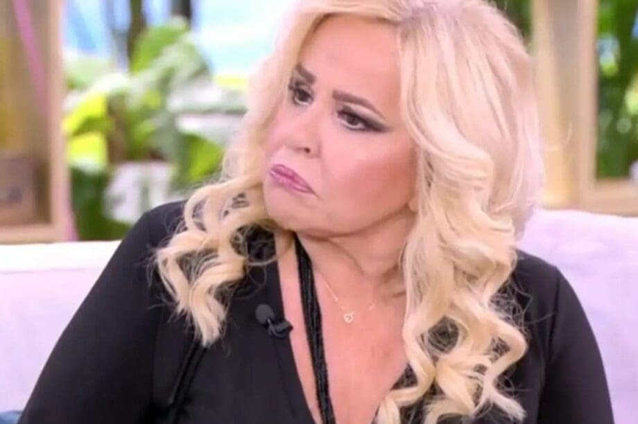 Μπέσσυ Αργυράκη