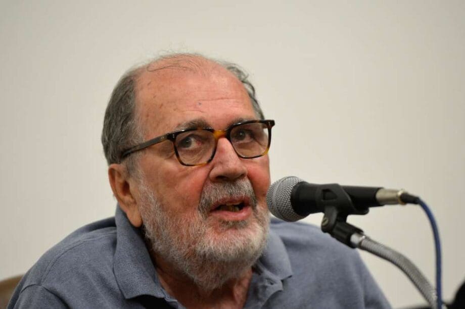 σκηνοθέτης Κάρλος Ντιεγκές