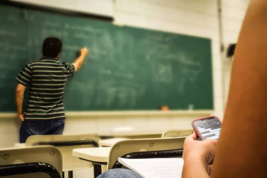 Σχολείο Εργασίες ύψους 1,5 εκ. ευρώ σε 23 σχολεία, σε 18 σχολικά συγκροτήματα στου Δήμου Ηρακλείου