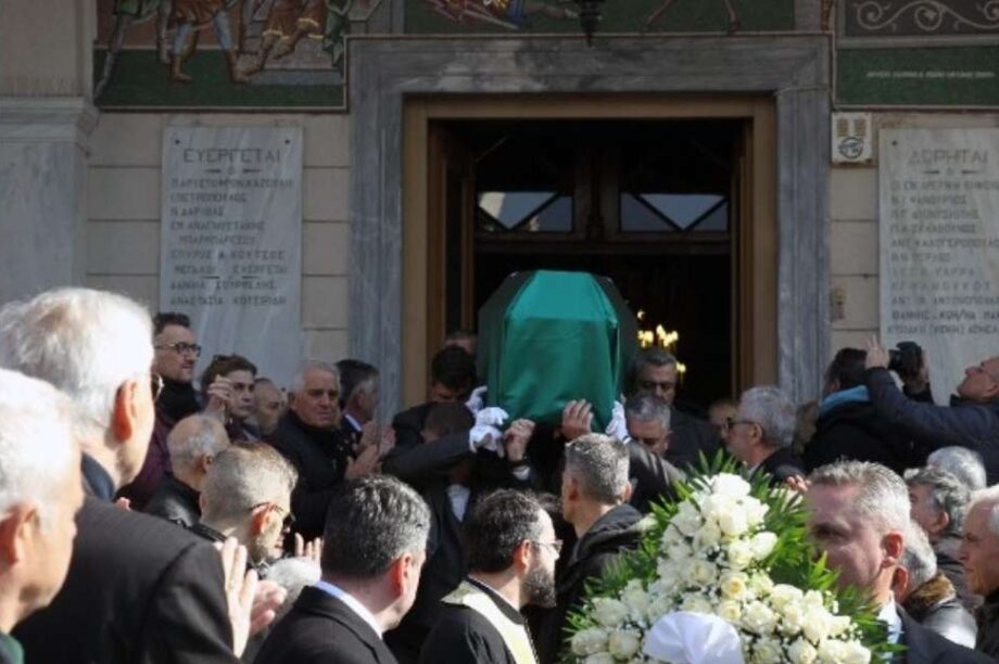 Τάκης Οικονομόπουλος