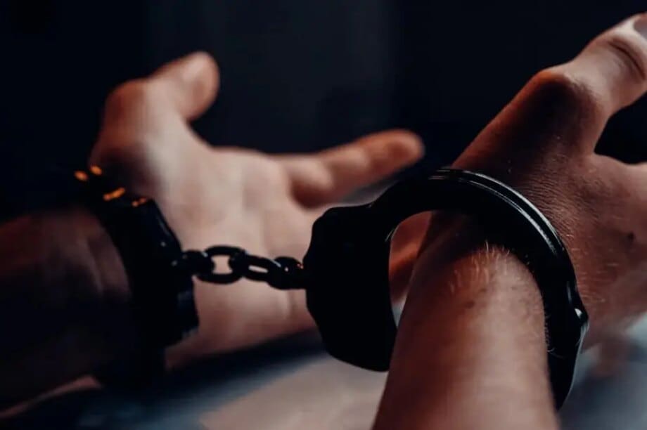 χειροπέδες