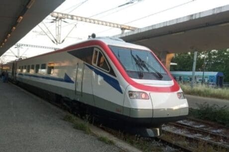 τρένο δρομολόγιο