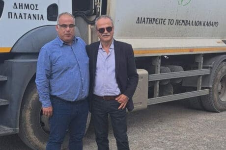 Δήμος Πλατανιά: Δώρισε απορριμματοφόρο στον Δήμο Μαλεβιζίου
