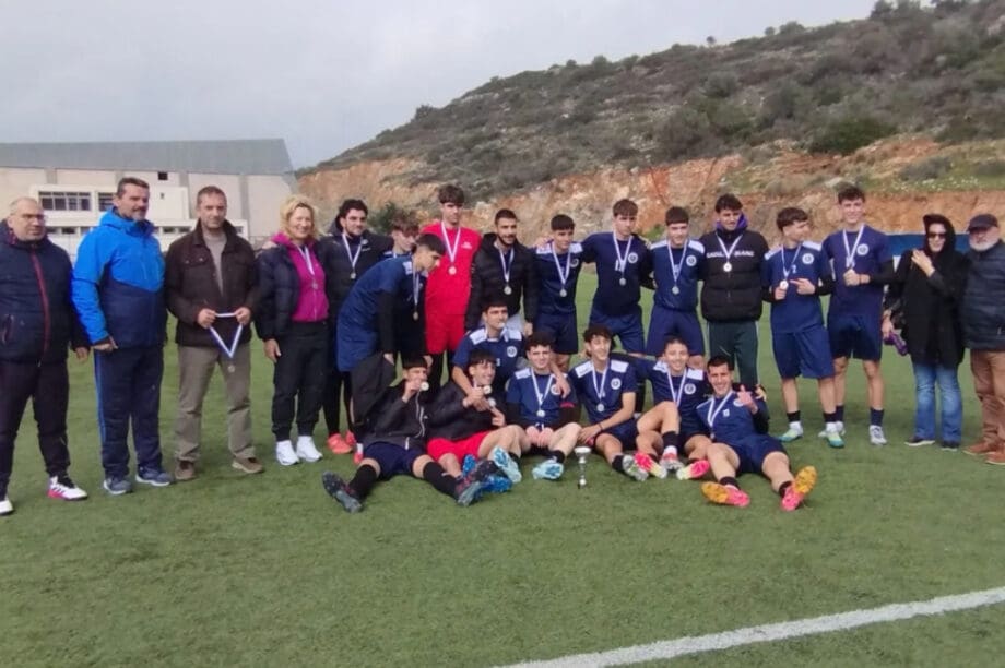 Συγχαίρει το Λύκειο Γαζίου ο Μποκέας