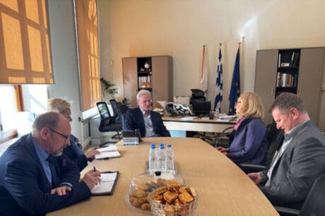 Με την Πρέσβειρα της Αυστρίας συναντήθηκε ο Αλέξης Καλοκαιρινός