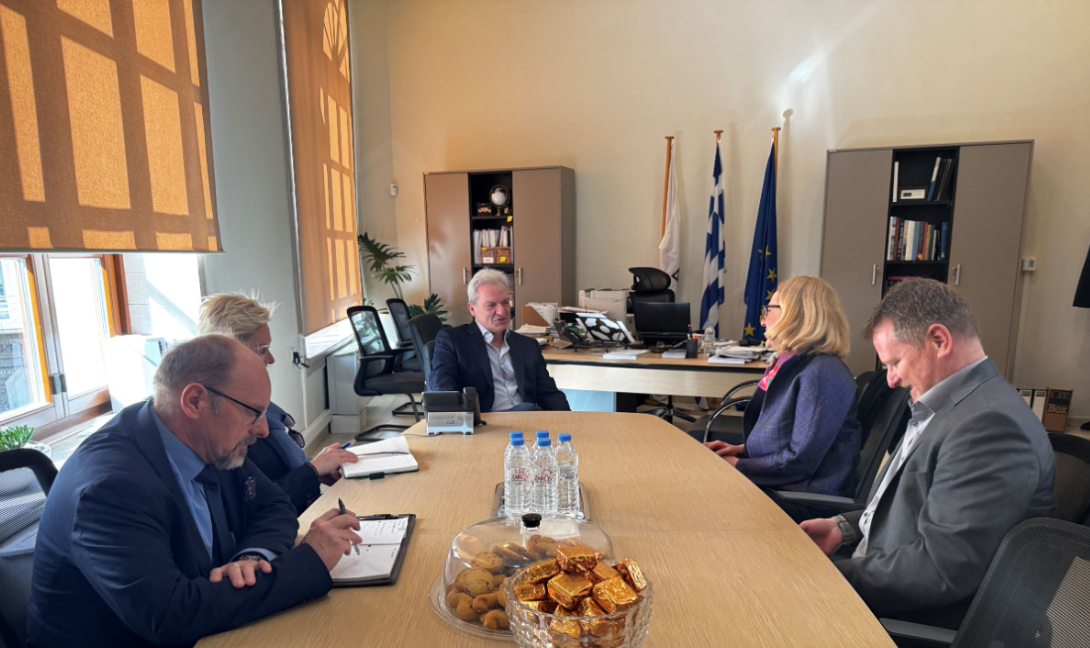 Με την Πρέσβειρα της Αυστρίας συναντήθηκε ο Αλέξης Καλοκαιρινός