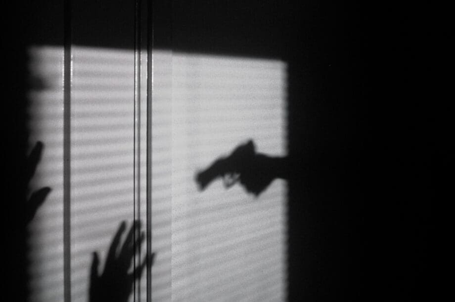 Ένοπλες ληστείες σε Καισαριανή και Εξάρχεια