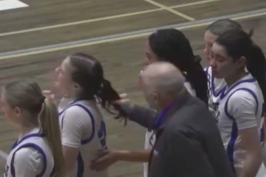 Απολύθηκε προπονητής μπάσκετ για προπηλακισμό αθλήτριας