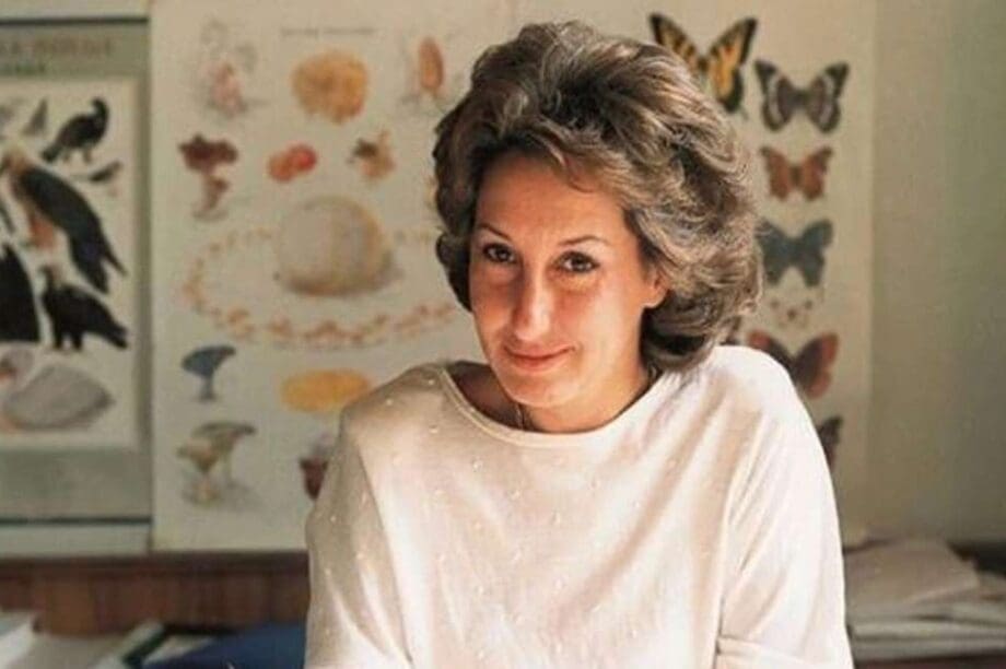 χαράκτρια και ζωγράφος Άννα Μενδρινού