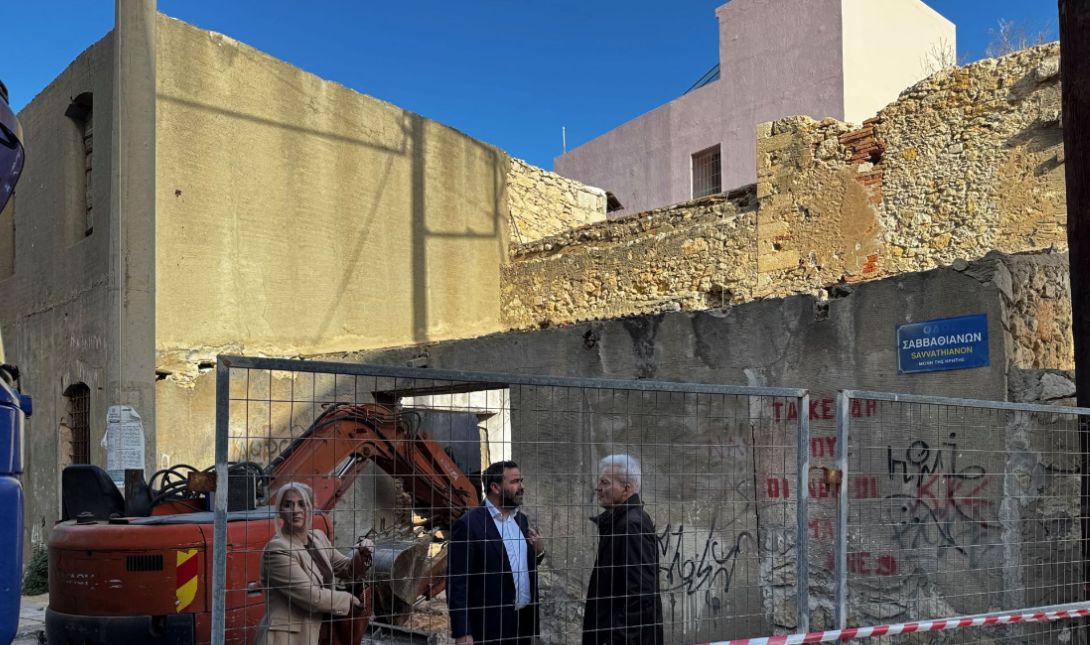 ΦΑΜΠΡΙΚΑ ΑΝΩΓΕΙΑΝΑΚΗ