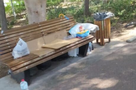 άστεγοι