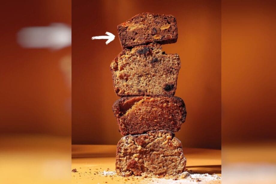 Κέικ χωρίς ζάχαρη, με ξερά φρούτα και μπαχαρικά