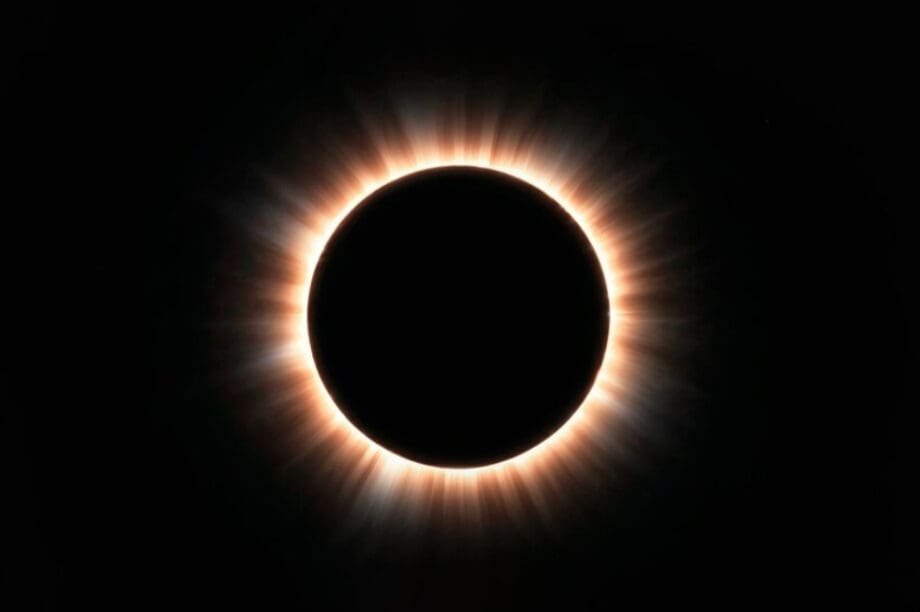 ΕΚΛΕΙΨΗ ΗΛΙΟΥ