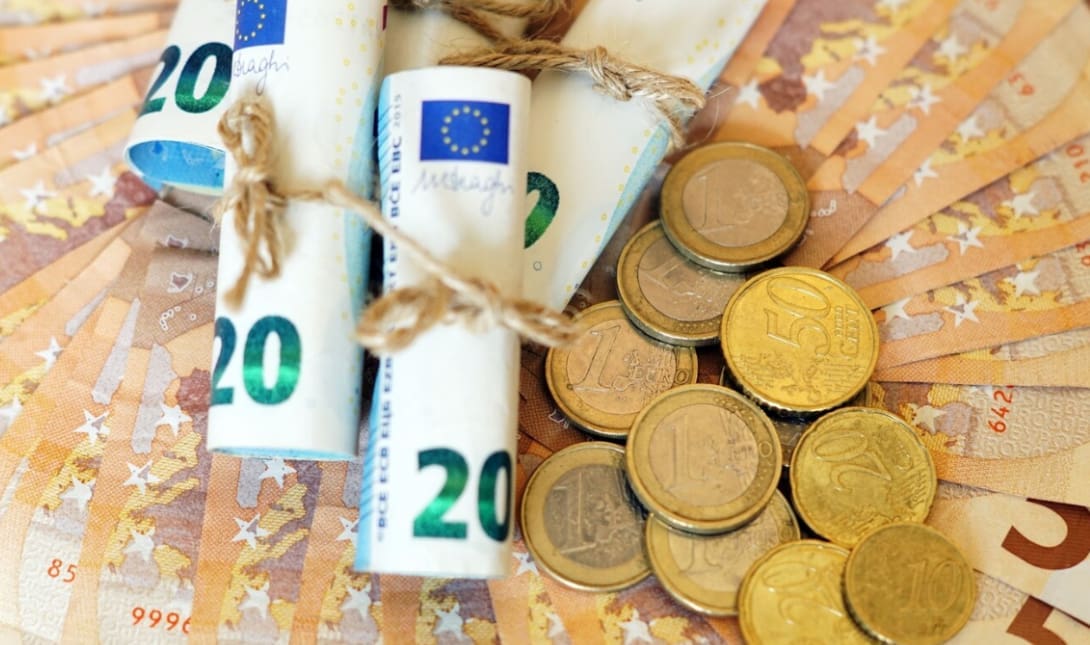 ΧΡΗΜΑΤΑ ΕΥΡΩ σύνταξη συντάξεις