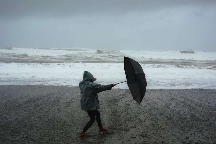 Βροχές, αστραπή, κεραυνός