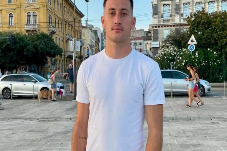 25χρονος ποδοσφαιριστής