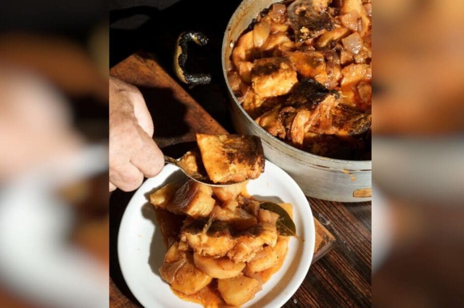 Μπακαλιάρος πλακί με πατάτες