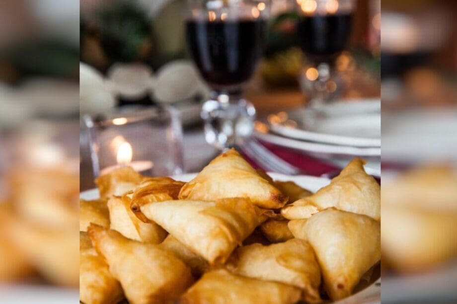 τυρομπουρεκάκια