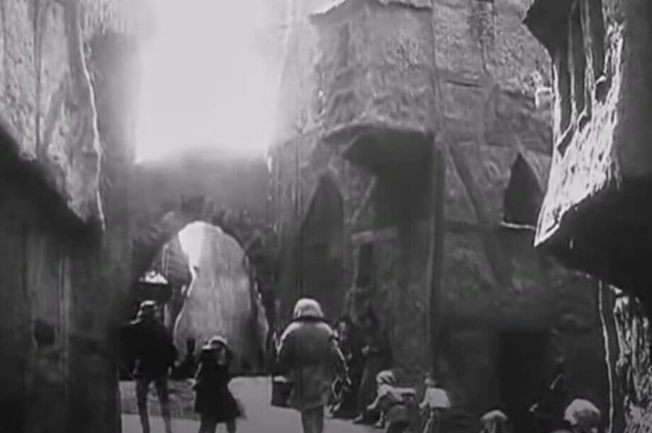 Ποια πόλη έγινε τουριστικός προορισμός χάρη σε... ταινία τρόμου