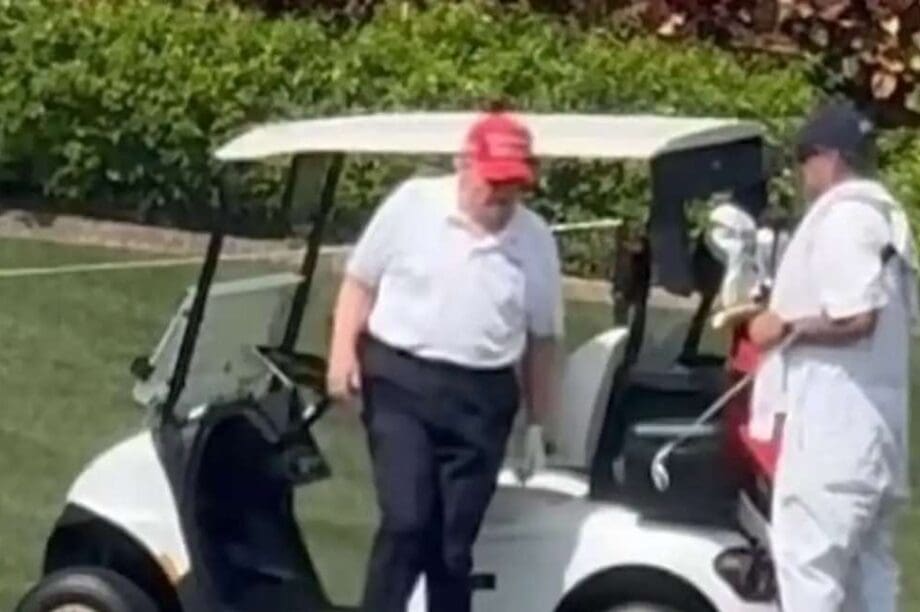 Τραμπ γκολφ