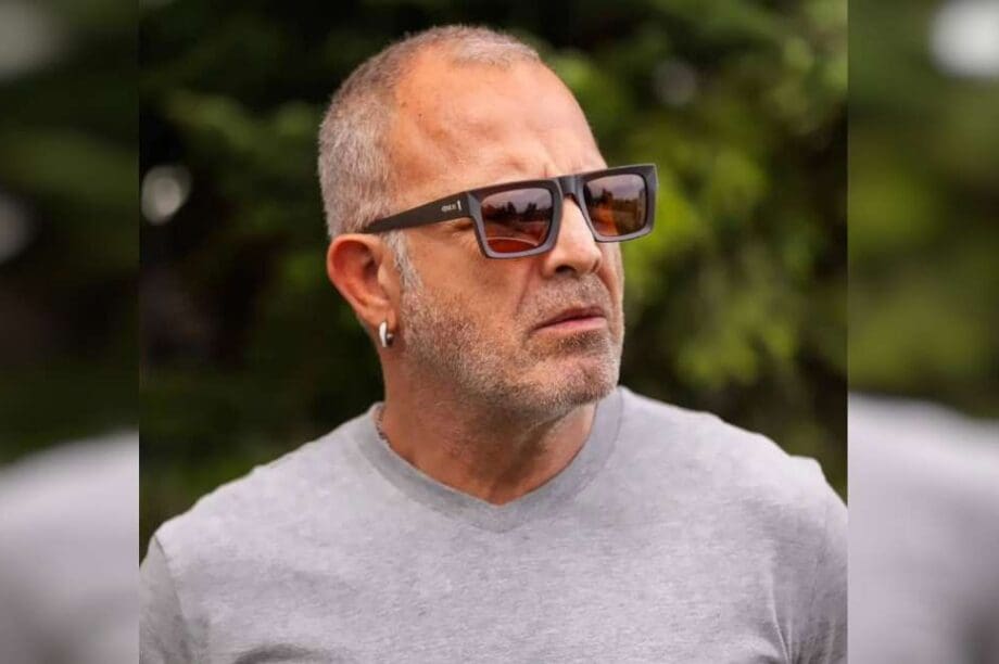 Πασχάλης Τσαρούχας