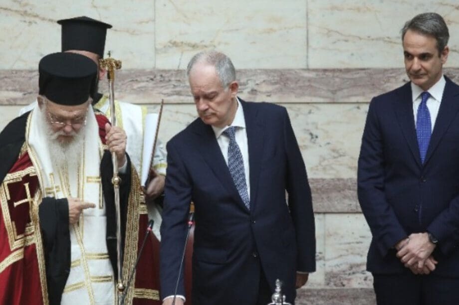 Τασούλας ορκωμοσία Βουλή