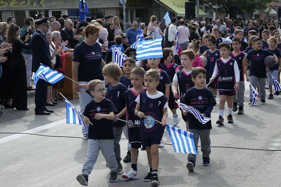 παρελαση 28 οκτωβριου αλικαρνασσό