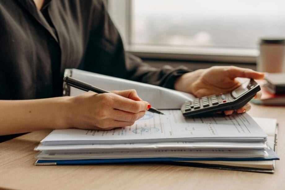 φορολογία νόμοι φόροι υπολογισμός ασφαλιστικό