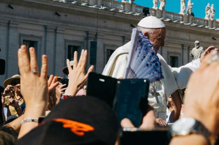 Πάπας Φραγκίσκος: Το μήνυμα ειρήνης που απευθύνει