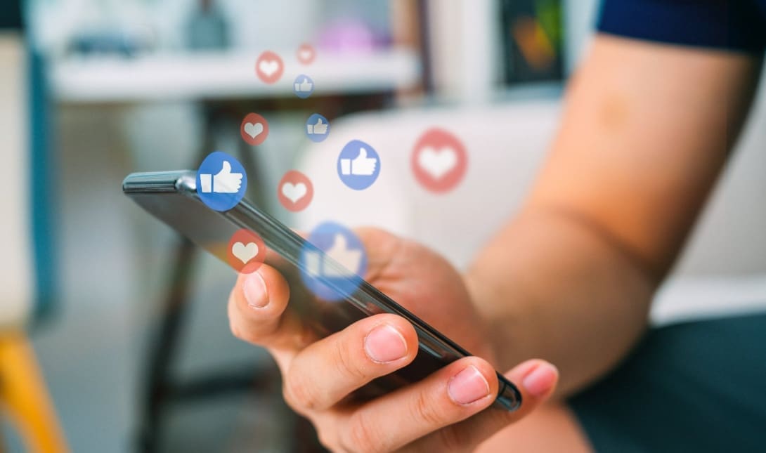 SOCIAL MEDIA