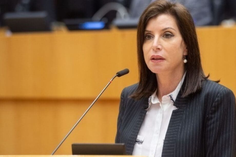 ΑΝΝΑ ΜΙΣΕΛ ΑΣΗΜΑΚΟΠΟΥΛΟΥ