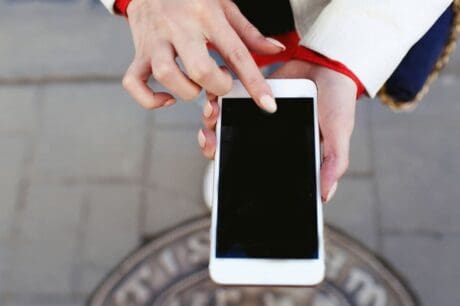 Κινητο τηλέφωνο Κινητά Android: Έτσι καταλαβαίνετε ότι σας έχουν «χακάρει»