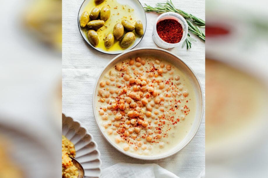 Ρεβυθάδα με ταχίνι και πάπρικα