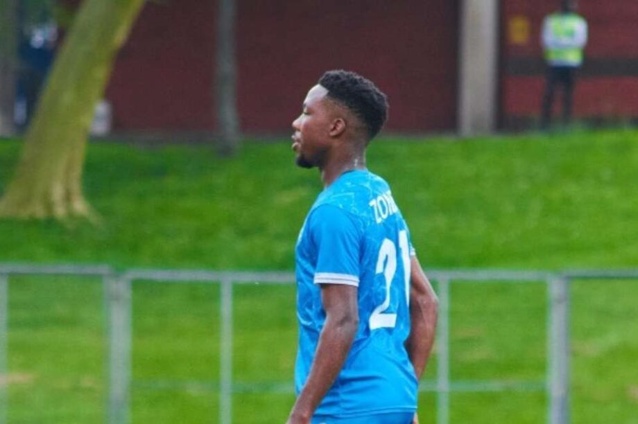 22χρονος ποδοσφαιριστής