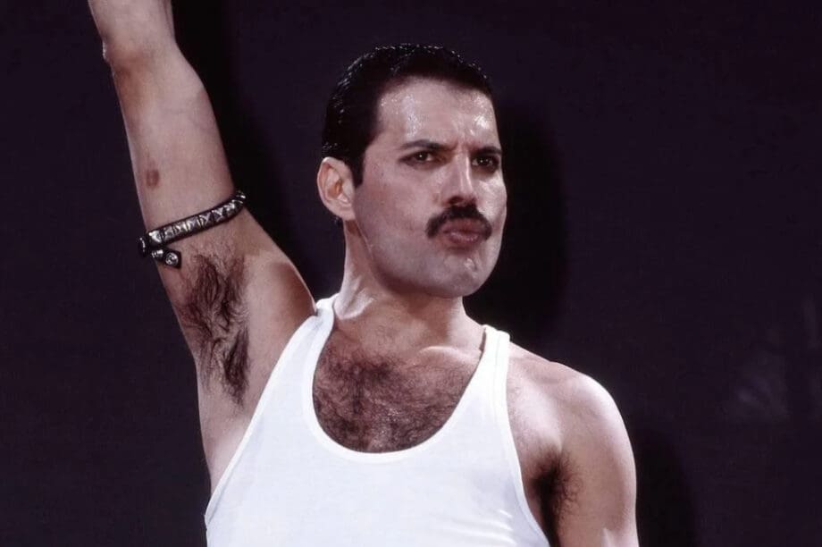 Σάλος με την άγνωστη κόρη του Φρέντι Μέρκιουρι