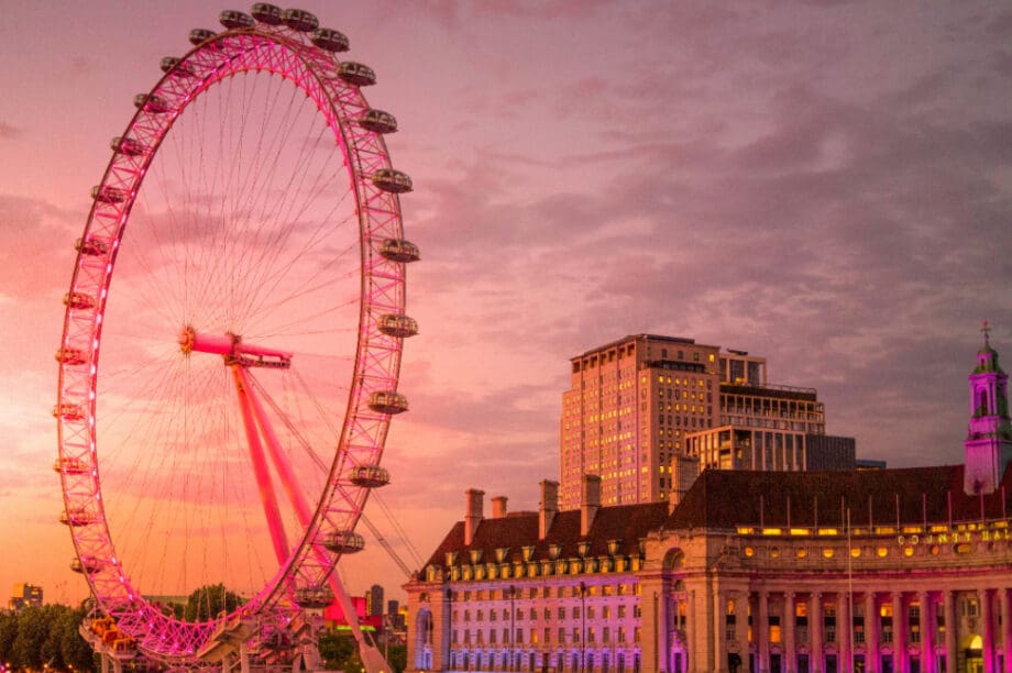Λονδίνο: Εγκλωβίστηκαν τουρίστες στο London Eye