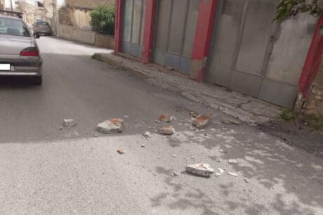 Αρκαλοχώρι έπεσε μπαλκόνι