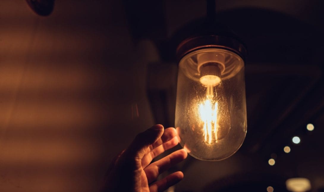 ΔΕΔΔΗΕ ΡΕΥΜΑ ΛΑΜΠΑ