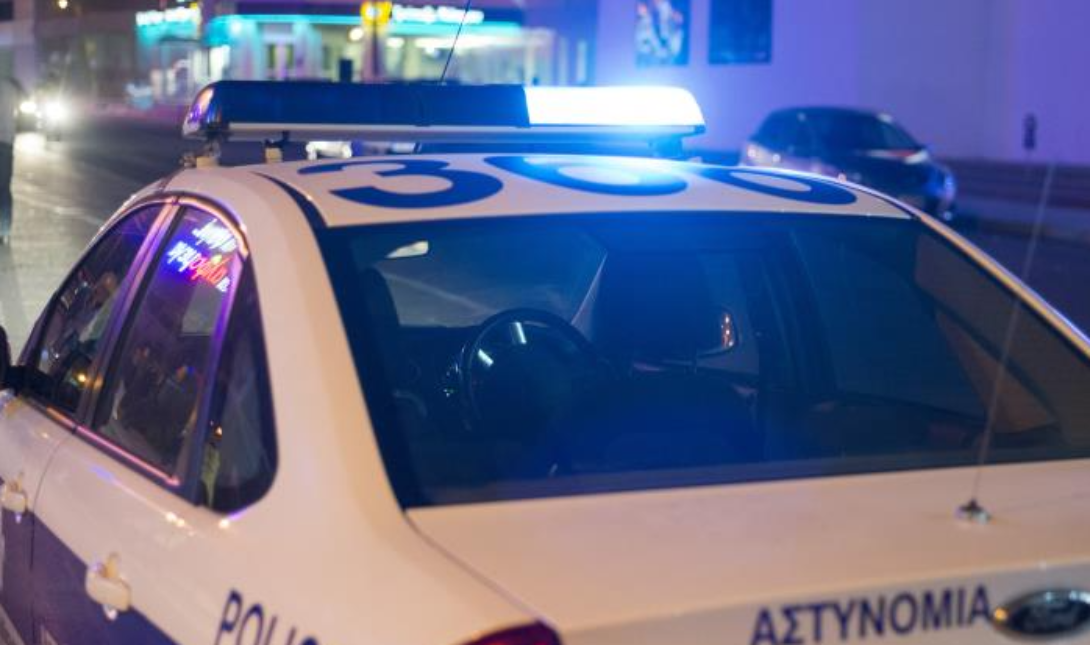 αστυνομία περιπολικό φάρος νύχτα
