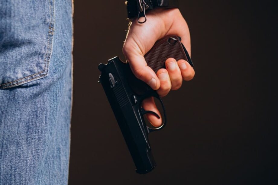 ΟΠΛΟ οπλοφορεί όπλου